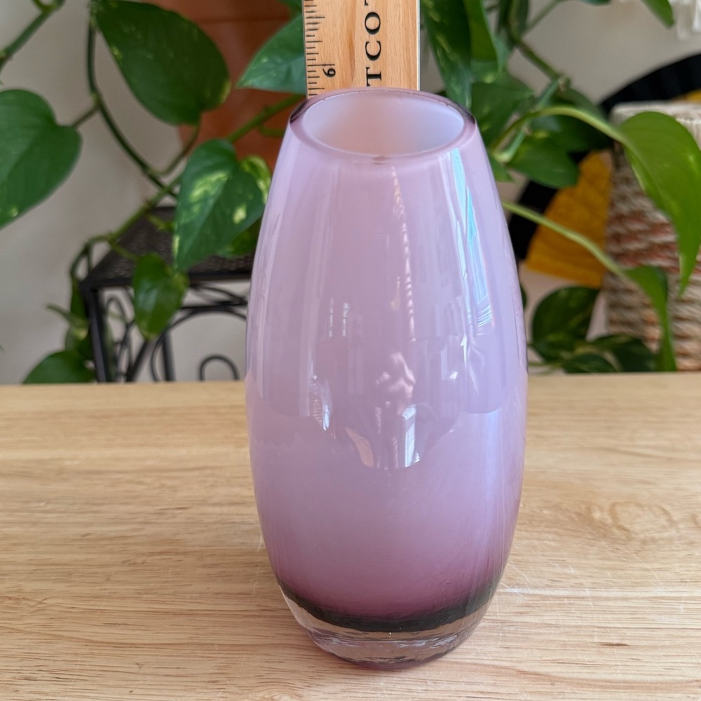 Vintage Lavender Ombre Art Glass Purple Gradient Vase Scandinavian Mid-Century - Picture 4 of 9